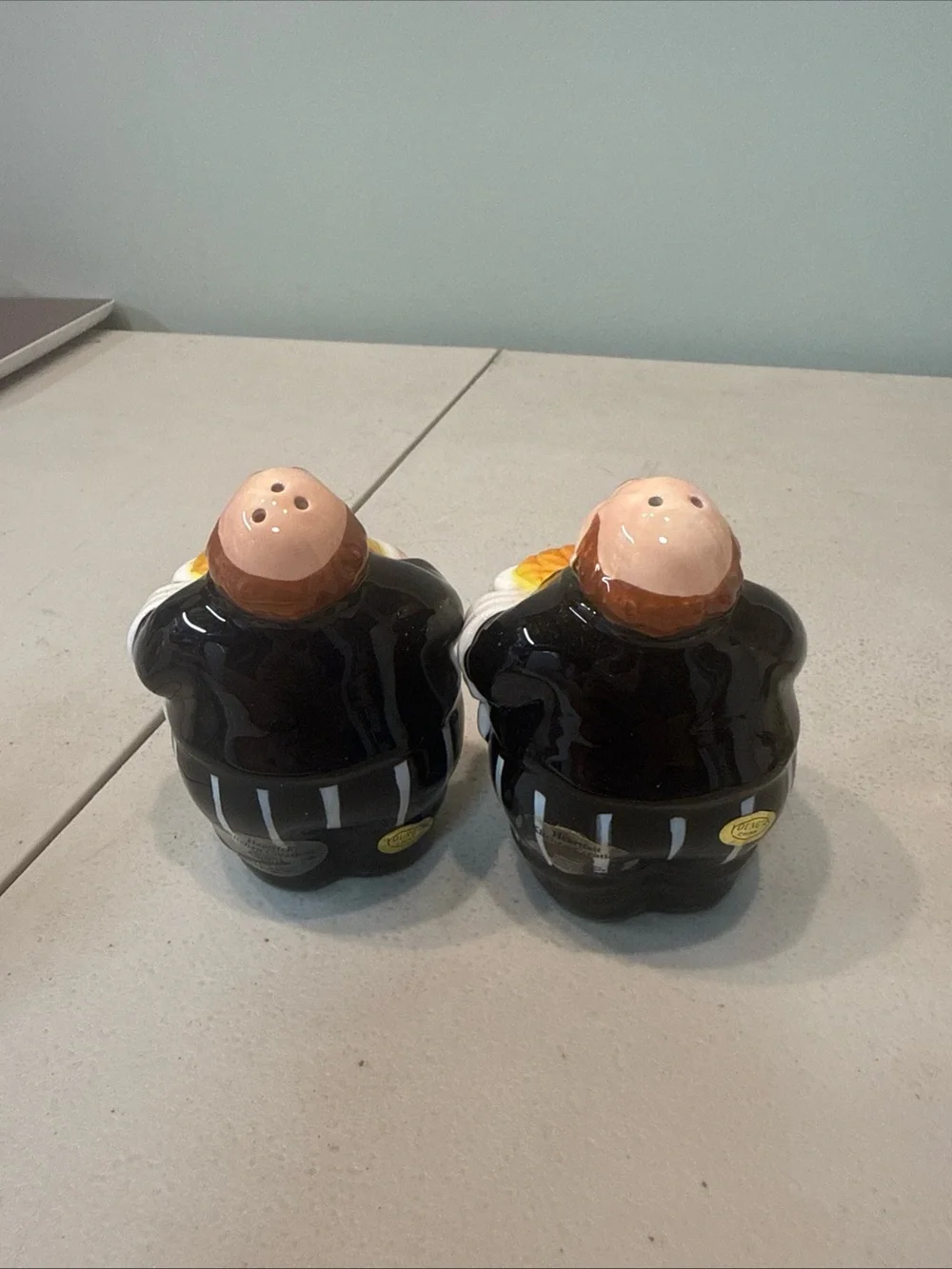 Chubby Waiter Butler Salt & Pepper Shakers Tuxedo Holding Roast Platter Novelty